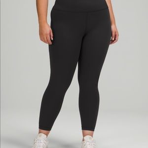 Lululemon Wunder Train Black 25" Size 6
